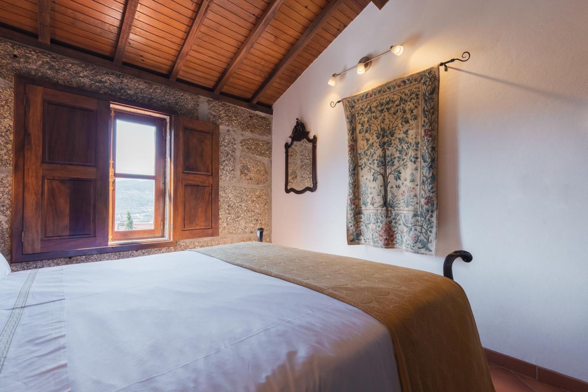 Quinta Do Outeiro Guest House Resende Rom bilde