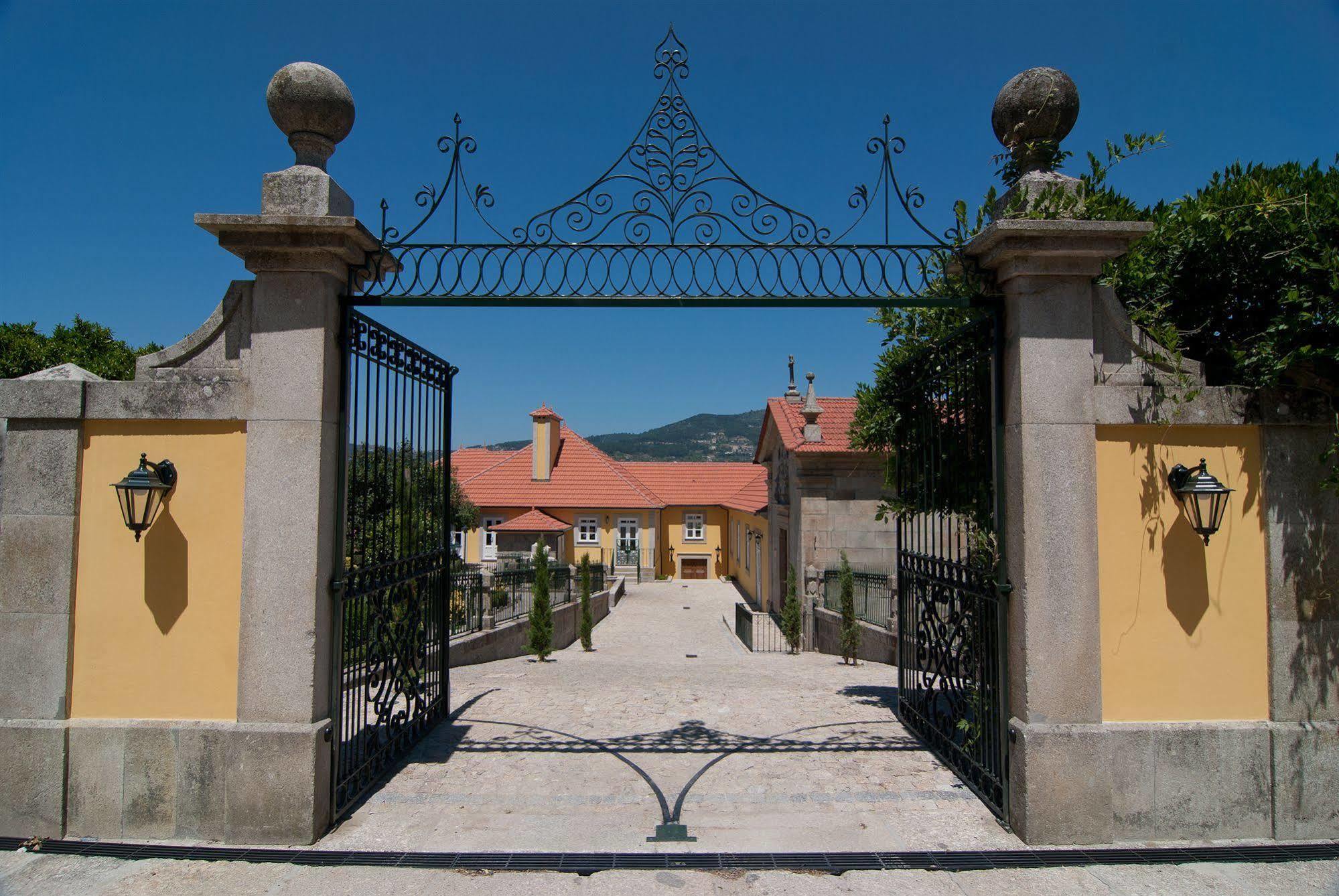 Quinta Do Outeiro Guest House Resende Eksteriør bilde
